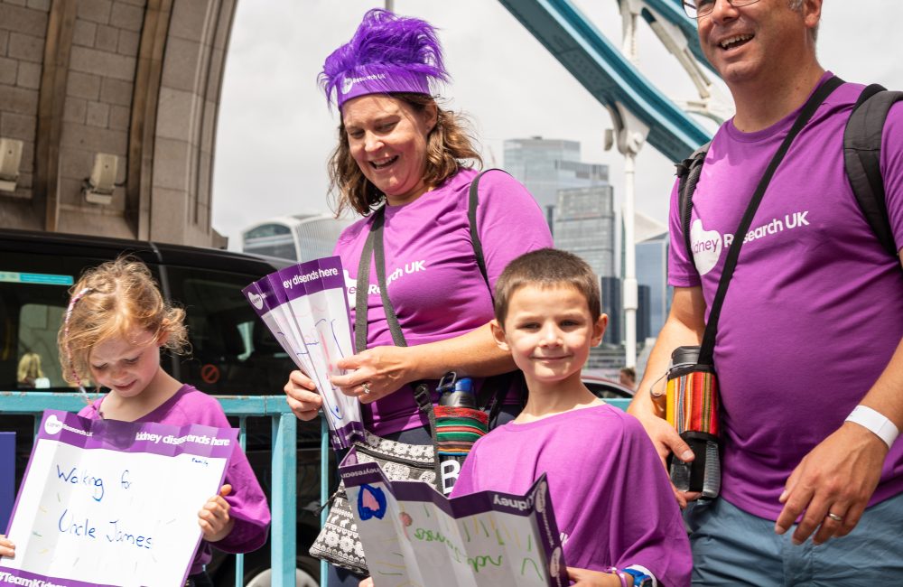 London Bridges Walk walkers